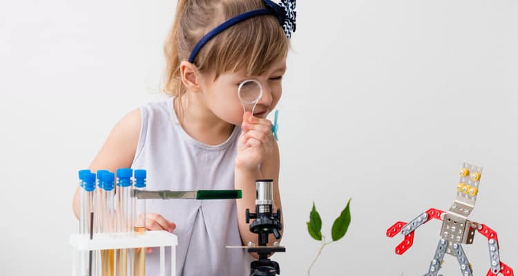 The Benefit of STEM toys in the growing years