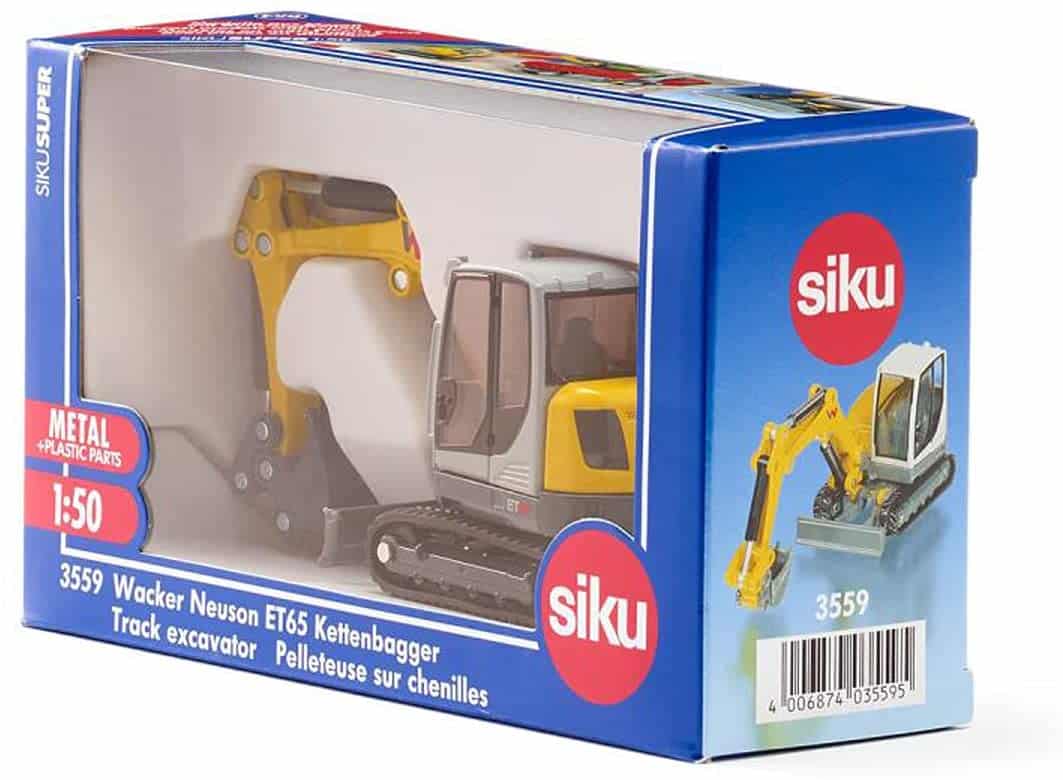 Track excavator model in retail box, multicolor, 1:50 scale