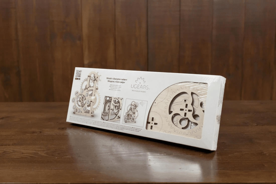 Mechanical wooden dynamometer model kit box with instruction diagrams
