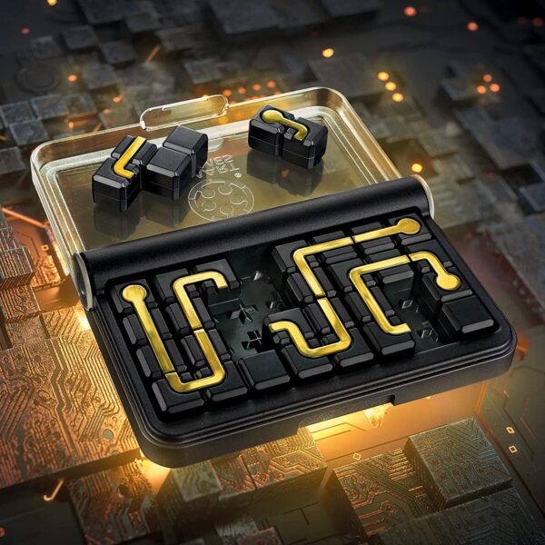 IQ Circuit Game – Smart Games