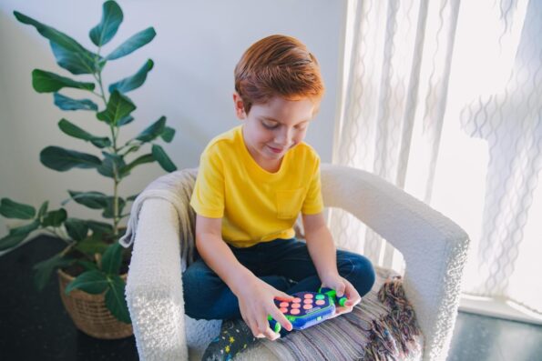 Educational Insights – Brain Bolt Boost Electronic Memory Game