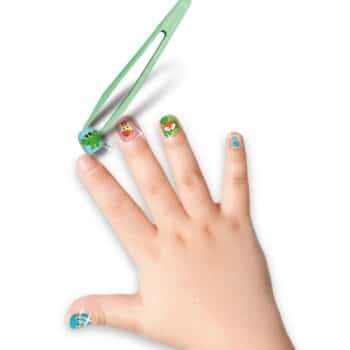Avenir – Press-on Nails – Animal Kingdom